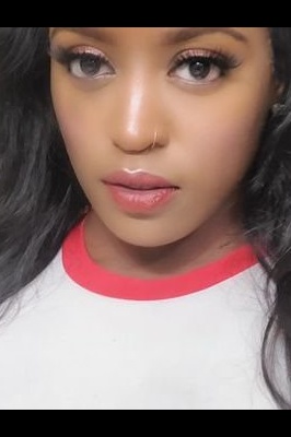 Найна Стакс